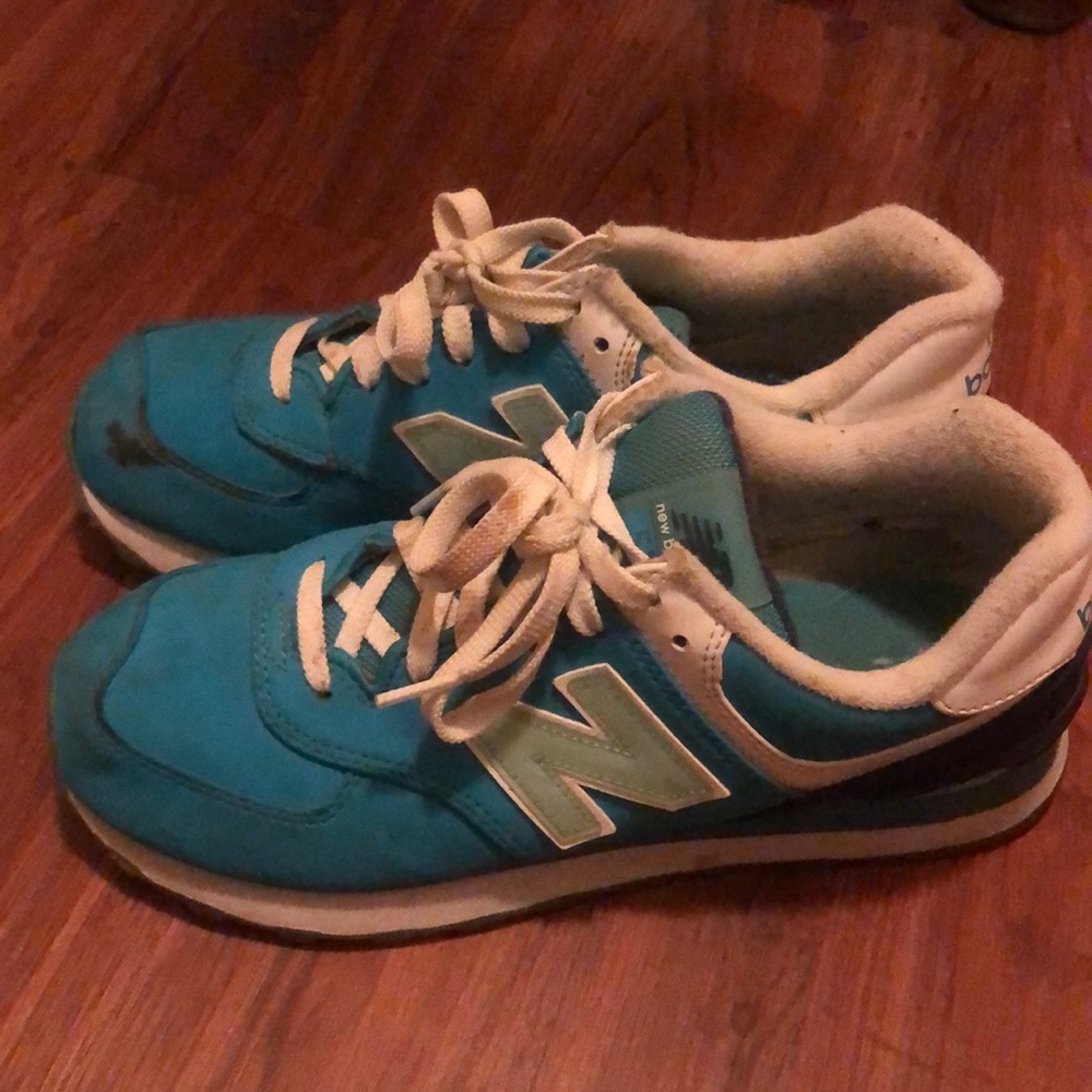 New balance shoes